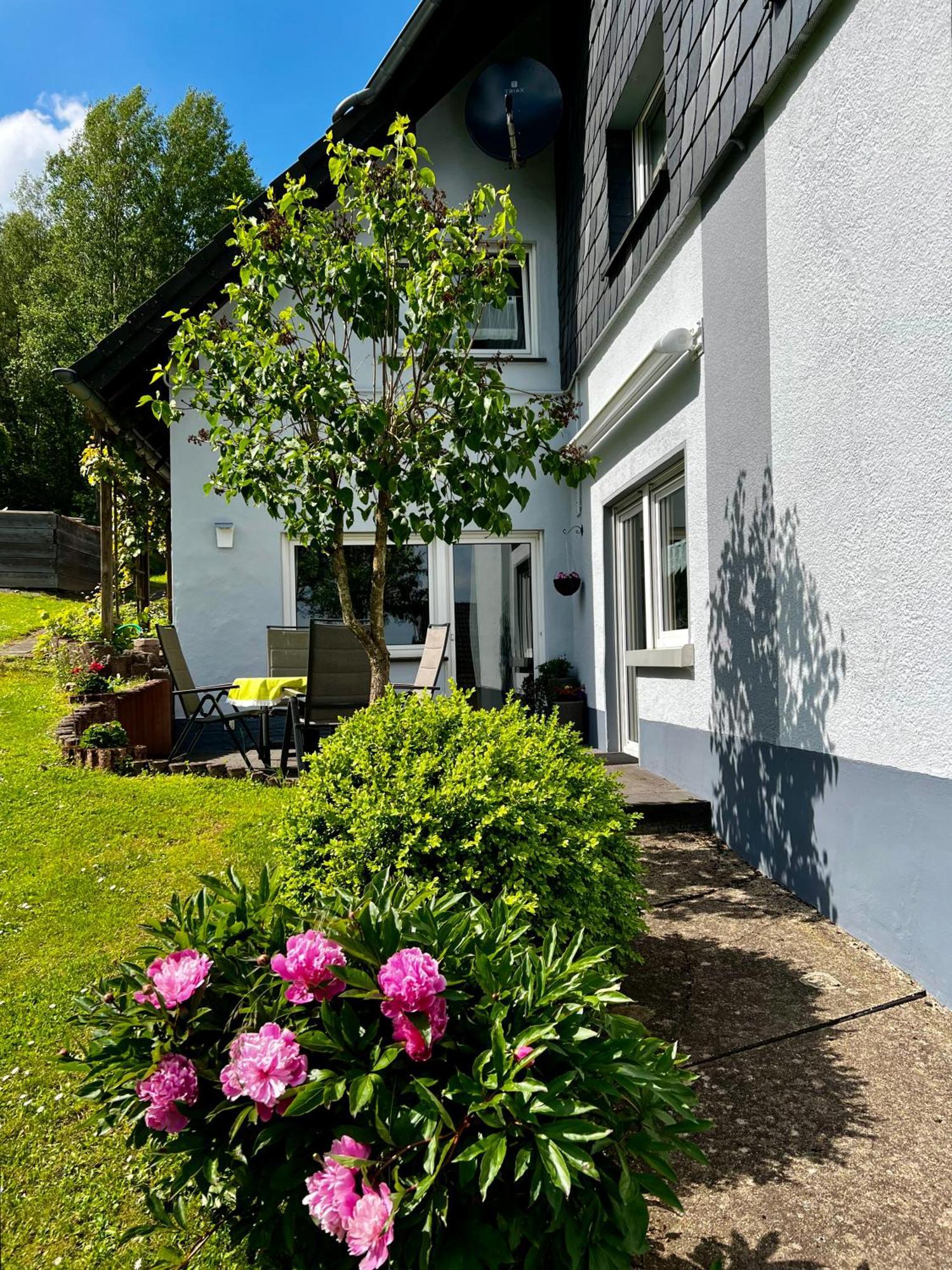 Deine-Eifel-Ferienwohnung Feusdorf Экстерьер фото